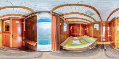 DOUBLE ROOM (UPPER DECK)