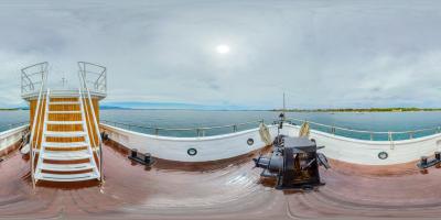 LOWER FOREDECK