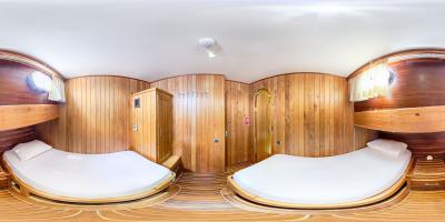 TWIN BEDROOM