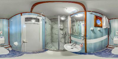 BATHROOM - TRIPLE CABIN