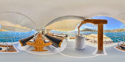 UPPER DECK
