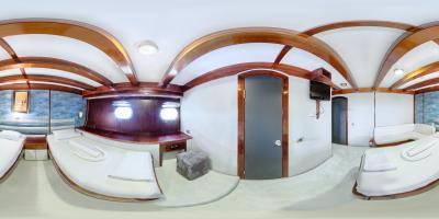 TWIN BEDROOM