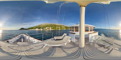 FOREDECK LOUNGE