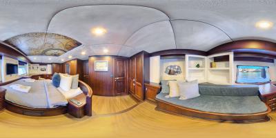 REAR MASTER ROOM