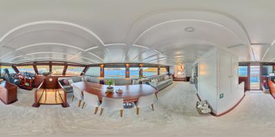 SALOON 2